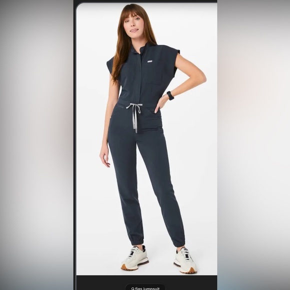 Figs Women's Jumpsuit - Picture 4 of 4